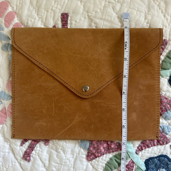 Gorgeous Fashionable leather clutch - Picture 6 of 6